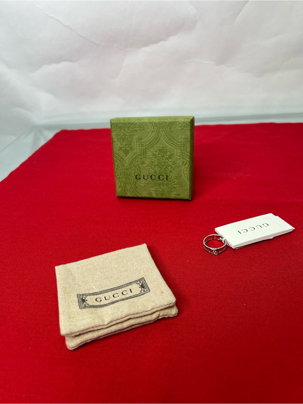 Gucci Silver Ring with Green Box and Beige Pouch 925